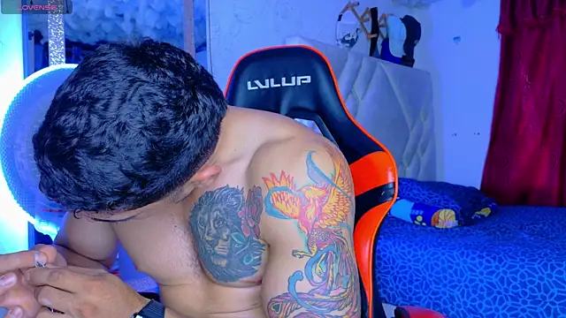 Rich boy01 online show from October 30, 2025, 9:01 pm