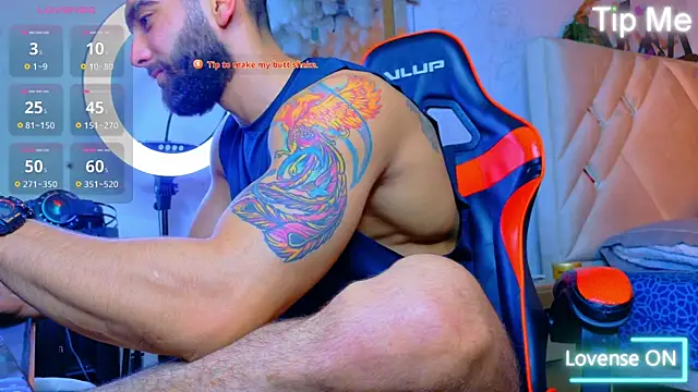 Rich boy01 online show from April 3, 2026, 11:00 pm