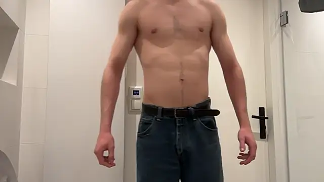 Snapshot of hornytim2508 chatting on December 5, 2025, 6:50 pm hornytim2508 online show from December 5, 2025, 6:50 pm