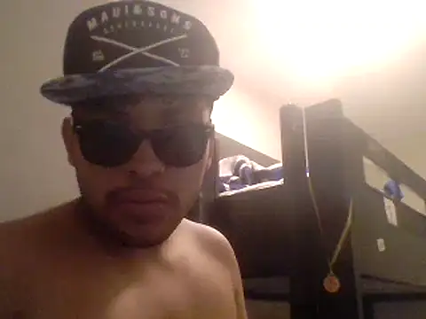 mateomalp675 90 online show from May 15, 2026, 2:04 pm