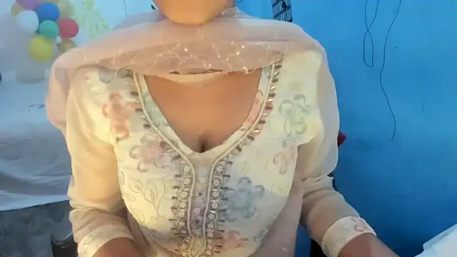 aarjulove online show from February 7, 2026, 10:34 am