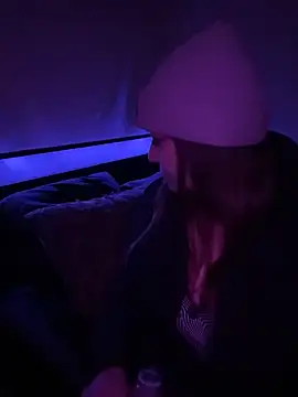 Snapshot of SummerV91 chatting on February 15, 2026, 10:14 am SummerV91 online show from February 15, 2026, 10:14 am