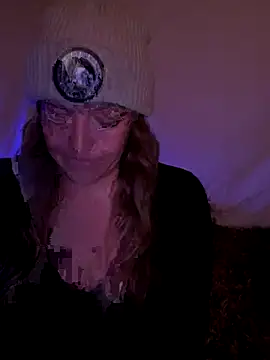 SummerV91 online show from December 2, 2025, 4:03 am