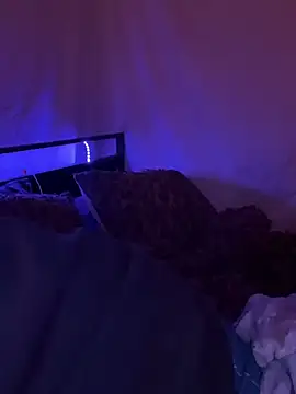 Snapshot of SummerV91 chatting on February 5, 2026, 6:31 am SummerV91 online show from February 5, 2026, 6:31 am