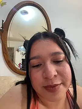 Snapshot of Leslydeleon23 chatting on January 5, 2025, 11:22 pm Leslydeleon23 online show from January 5, 2025, 11:22 pm