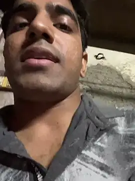 Snapshot of arush_2305 chatting on February 27, 2025, 6:02 am arush 2305 online show from February 27, 2025, 6:02 am