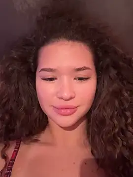 Snapshot of Denise_Garciia chatting on January 21, 2025, 10:41 pm Denise Garciia online show from January 21, 2025, 10:41 pm