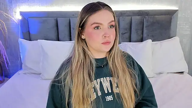 GaiaBaker online show from November 10, 2025, 1:38 pm