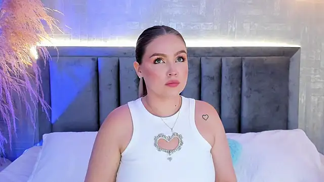 GaiaBaker online show from November 4, 2025, 4:44 pm