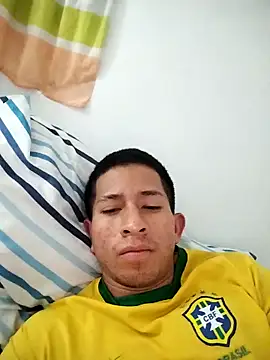 Snapshot of Danoszxx chatting on November 25, 2025, 8:42 pm Danoszxx online show from November 25, 2025, 8:42 pm