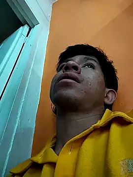 Snapshot of Danoszxx chatting on December 7, 2024, 6:21 pm Danoszxx online show from December 7, 2024, 6:21 pm