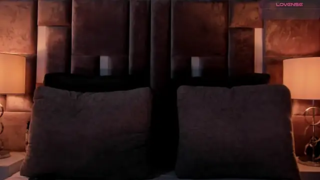 Nia Bunny online show from October 27, 2025, 12:50 pm