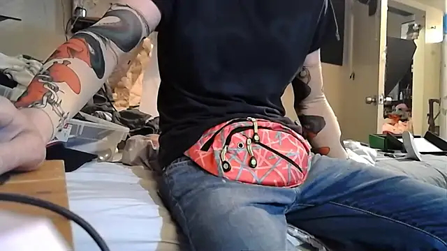 deadpi online show from February 14, 2025, 4:47 am