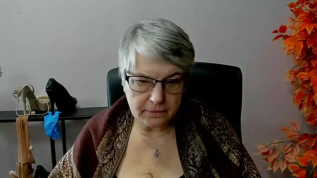 IrisDream online show from March 20, 2025, 11:05 am