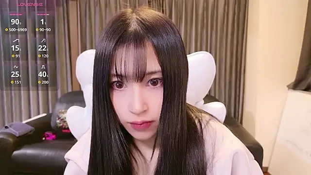 -satomi-jp online show from December 5, 2025, 2:04 pm