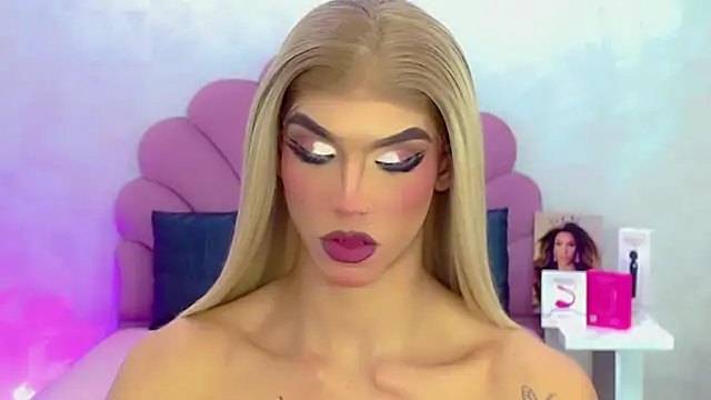 briana sex32 online show from April 12, 2026, 2:09 pm