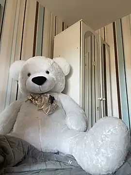 Liya my online show from September 10, 2025, 11:42 am