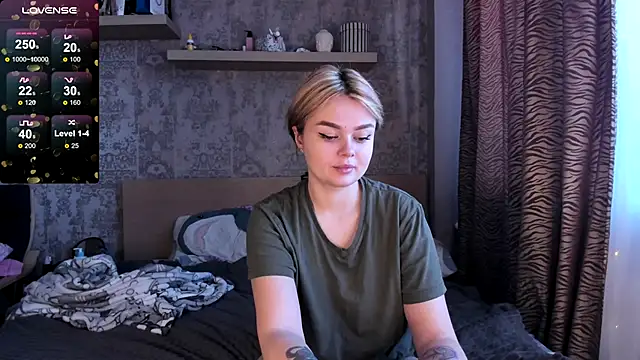 purebeautie13 online show from January 17, 2025, 12:10 pm