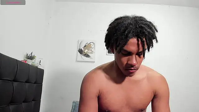 Snapshot of RoddyRich11 chatting on September 28, 2025, 12:39 am RoddyRich11 online show from September 28, 2025, 12:39 am