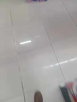 sophie banger online show from April 9, 2026, 10:27 pm