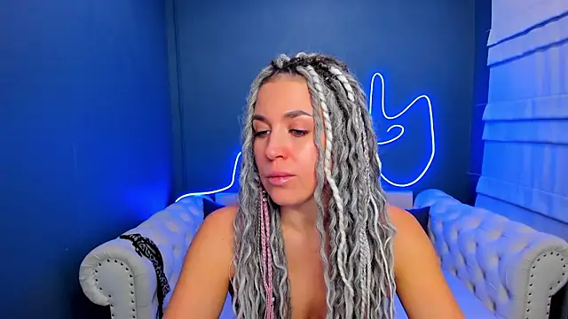 rock n roxy online show from February 3, 2026, 2:53 am