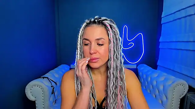 rock n roxy online show from November 15, 2025, 1:31 am