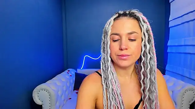 rock n roxy online show from November 25, 2025, 1:17 am