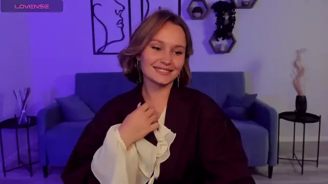 BritnieCute online show from September 29, 2025, 7:15 am