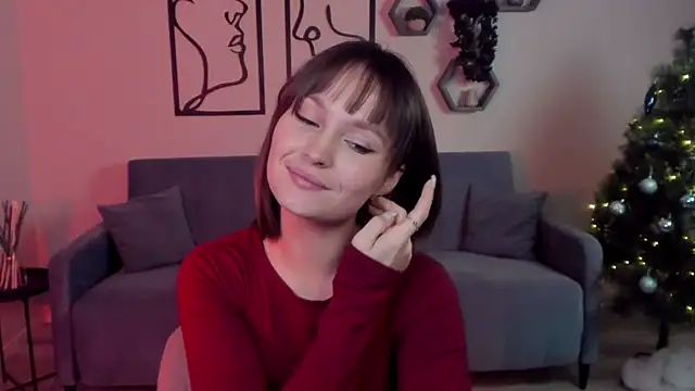 BritnieCute online show from December 22, 2025, 5:40 am