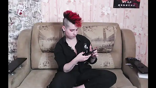 Snapshot of Miya_Wey_ chatting on May 9, 2026, 10:24 pm Miya Wey online show from May 9, 2026, 10:24 pm