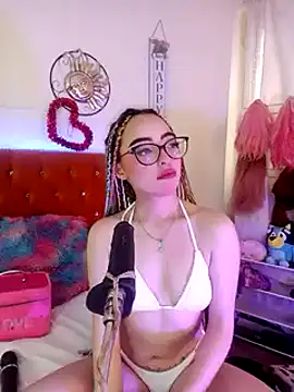 Snapshot of Yennastone chatting on January 8, 2025, 5:15 pm Yennastone online show from January 8, 2025, 5:15 pm