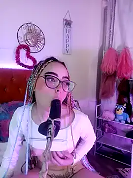 Snapshot of Yennastone chatting on January 9, 2025, 12:46 am Yennastone online show from January 9, 2025, 12:46 am