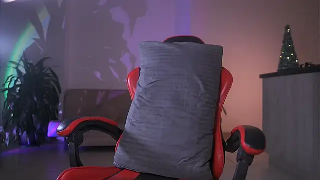 LeoSalvatore  online show from March 8, 2026, 4:27 am