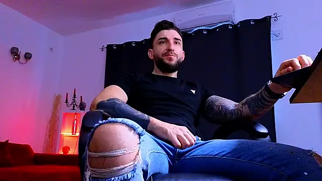 Snapshot of MightyAaron66 chatting on January 11, 2026, 6:53 am MightyAaron66 online show from January 11, 2026, 6:53 am