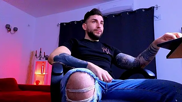 MightyAaron66 online show from February 10, 2026, 5:23 pm