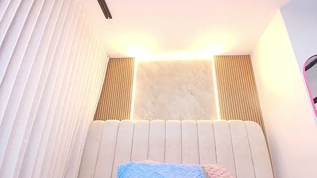 kata hazel online show from April 13, 2026, 7:18 pm