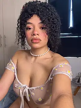 Snapshot of Alyssa_Houston chatting on February 16, 2026, 2:05 pm Alyssa Houston online show from February 16, 2026, 2:05 pm