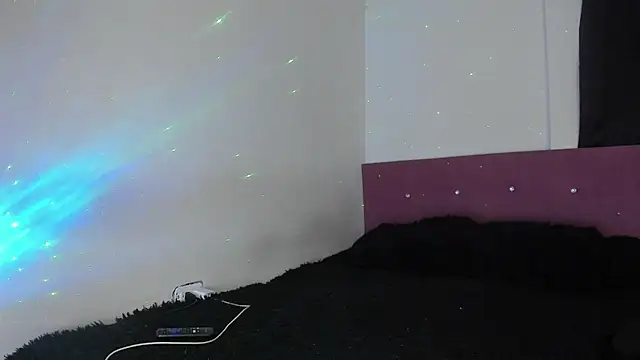 HeellBoy  online show from July 28, 2026, 9:36 pm