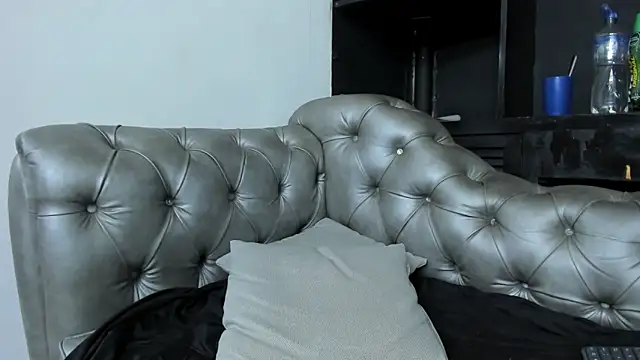 Snapshot of HeellBoy_ chatting on November 2, 2025, 7:46 am HeellBoy online show from November 2, 2025, 7:46 am