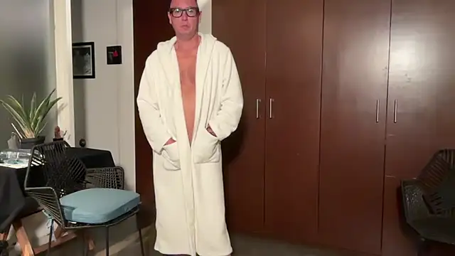 alanan881 online show from March 17, 2026, 12:57 am