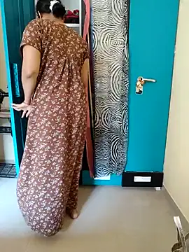 samitasharma online show from November 13, 2025, 5:22 am