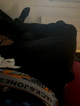 Snapshot of Tyson8897 chatting on October 22, 2025, 9:53 am Tyson8897 online show from October 22, 2025, 9:53 am