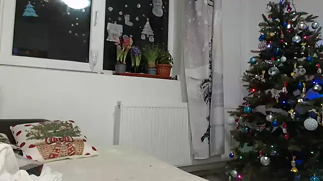 Snapshot of SweetMaddy888 chatting on December 31, 2024, 10:34 pm SweetMaddy888 online show from December 31, 2024, 10:34 pm