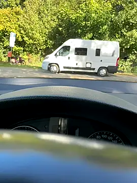 Snapshot of rundum40 chatting on September 24, 2025, 1:06 pm rundum40 online show from September 24, 2025, 1:06 pm