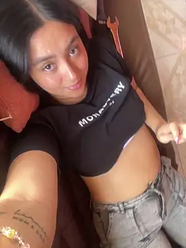 karla nill online show from November 6, 2025, 7:51 pm