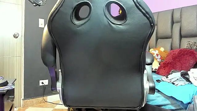 Snapshot of Lyon_vach chatting on February 17, 2026, 2:03 pm Lyon vach online show from February 17, 2026, 2:03 pm