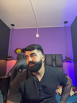 Snapshot of Lyon_vach chatting on February 14, 2026, 11:49 pm Lyon vach online show from February 14, 2026, 11:49 pm