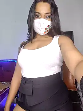 Black-Pearll online show from March 14, 2025, 7:55 pm