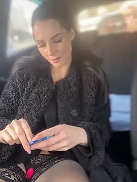 Snapshot of Roxana-Sexy chatting on February 18, 2025, 8:49 am Roxana-Sexy online show from February 18, 2025, 8:49 am