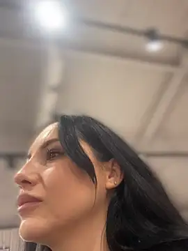 Roxana-Sexy online show from March 22, 2026, 5:21 am